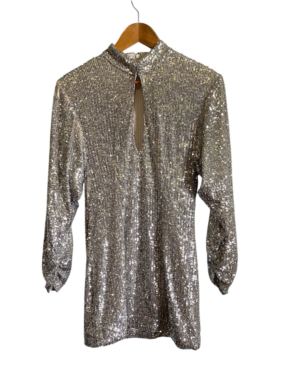 Ronny Kobo Lauper Dress Silver Medium
Sequin Cocktail Keyhole Neckline - Picture 2 of 11
